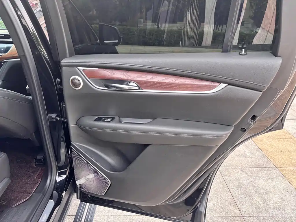 Cadillac XT6 — миниатюра 22