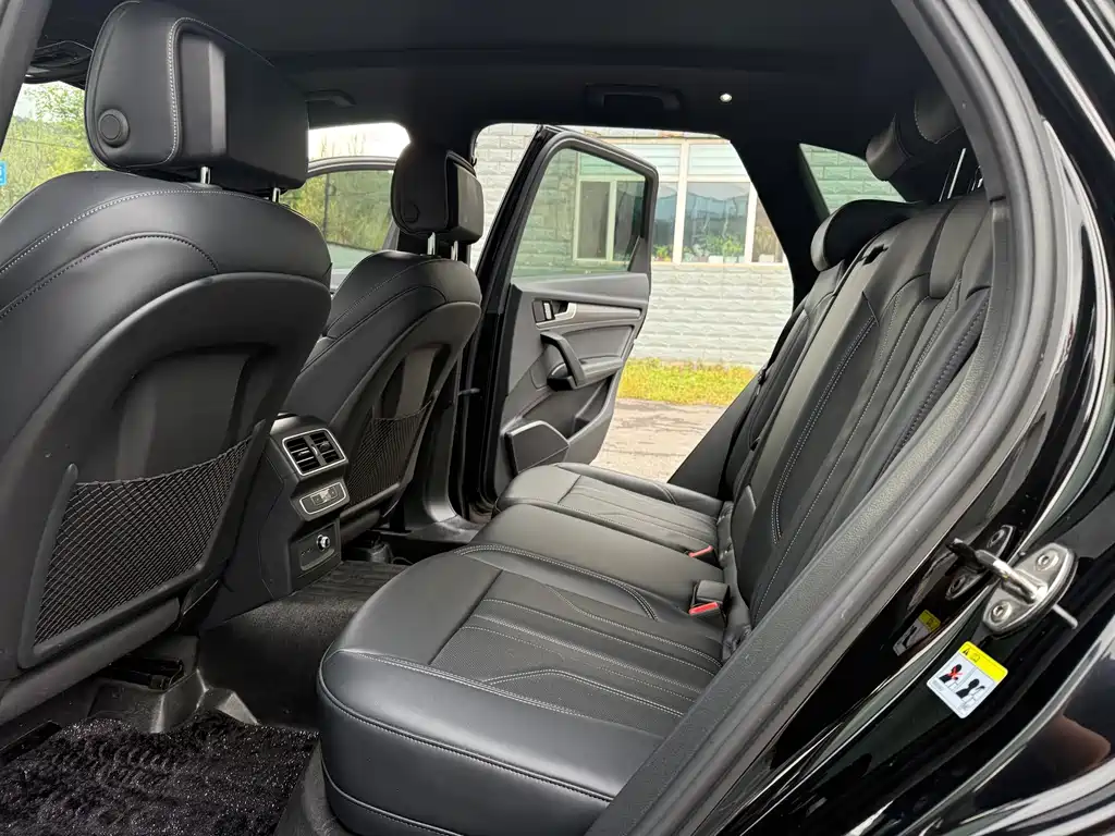 Audi Q5L — миниатюра 8