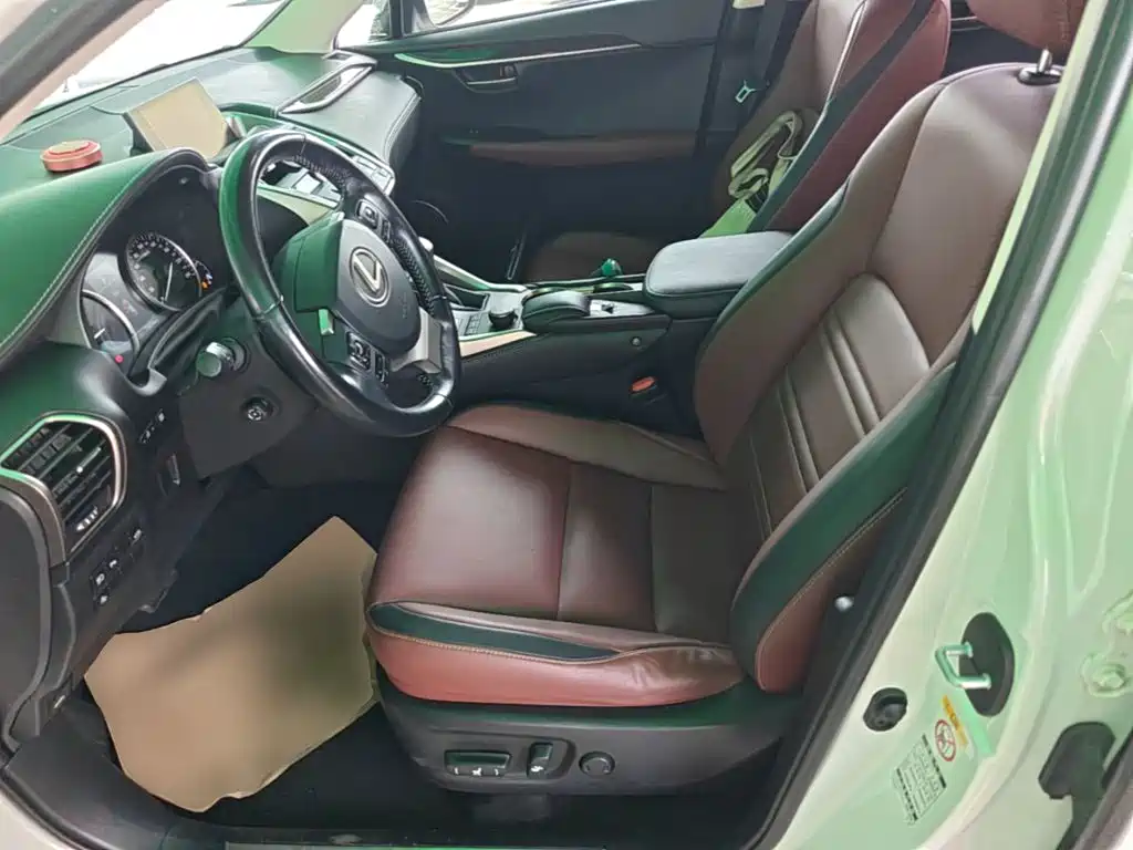 Lexus NX — миниатюра 15