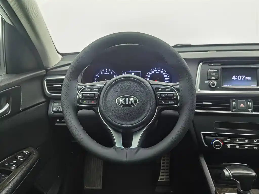 Kia K5 — миниатюра 11