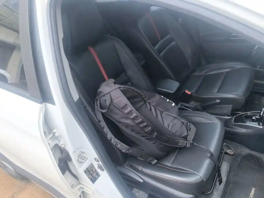 Toyota Yaris L — миниатюра 25
