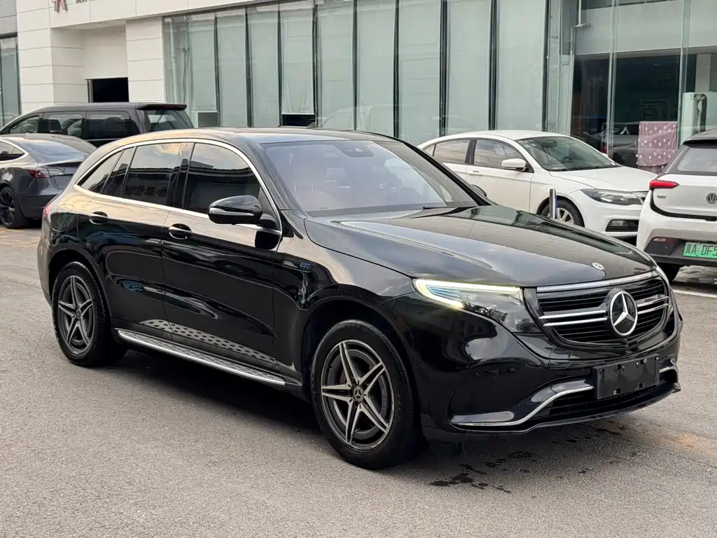 Mercedes-Benz EQC — миниатюра 3