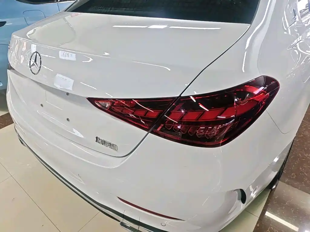 Mercedes-Benz C-Class — миниатюра 8