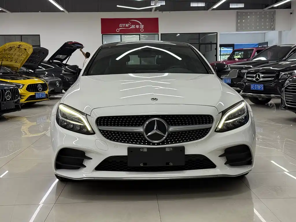 Mercedes-Benz C-Class (Import) — миниатюра 2