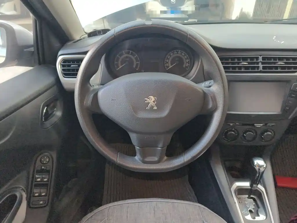 Peugeot 301 — миниатюра 6