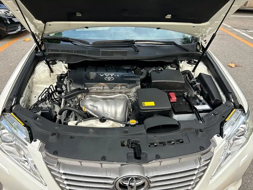 Toyota Camry — миниатюра 13