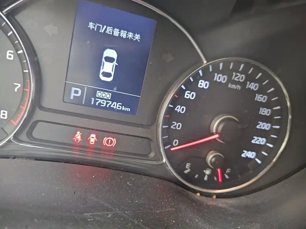 Kia K3 2015 1.6L AT GL
