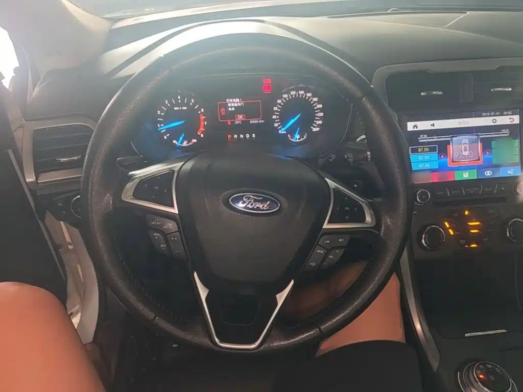 Ford Mondeo — миниатюра 11
