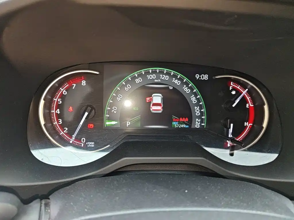 Toyota RAV4 — миниатюра 12