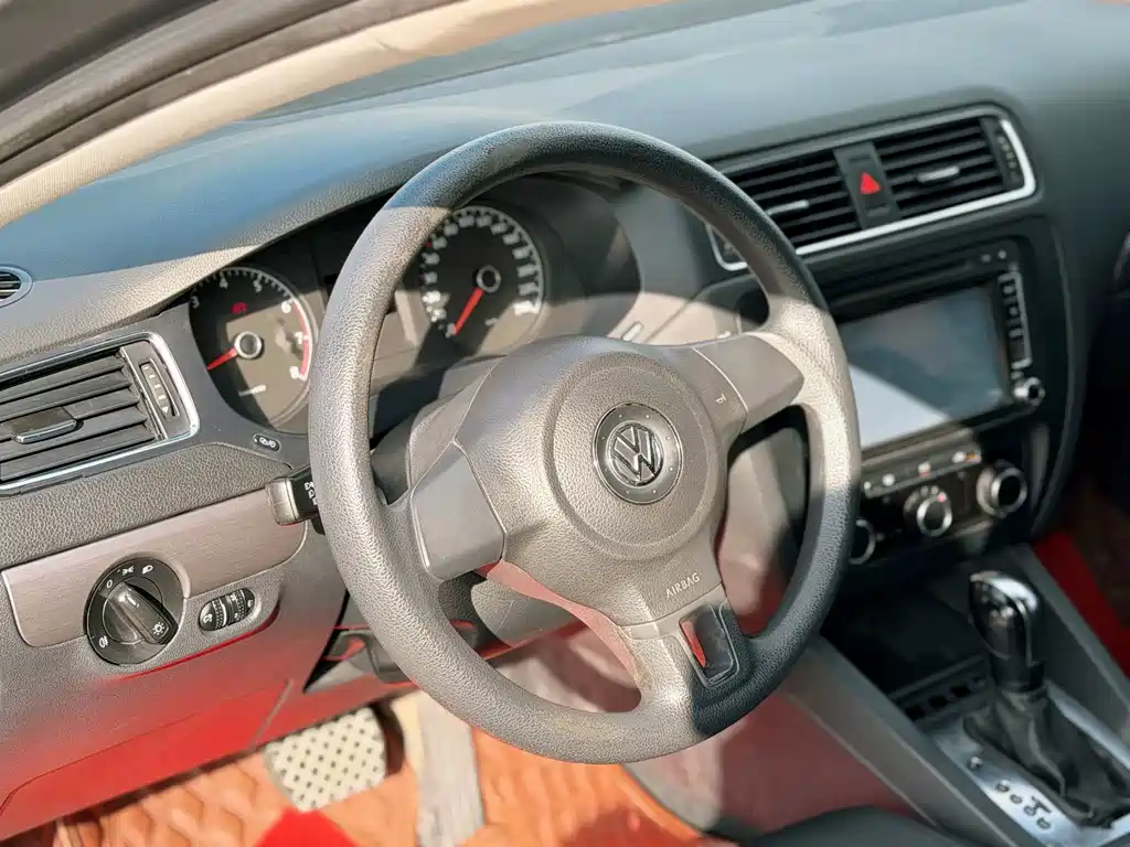 Volkswagen Sagitar — миниатюра 8