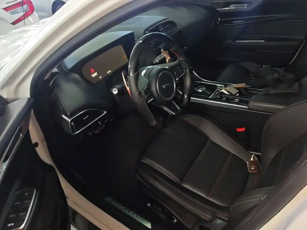Jaguar XEL — миниатюра 15