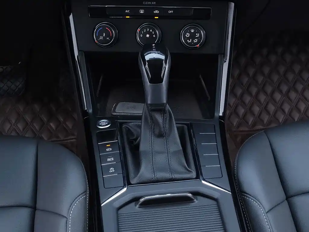 Volkswagen Passat — миниатюра 12