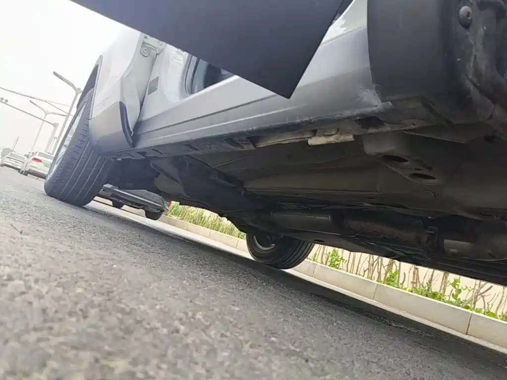 Land Rover Discovery Sport — миниатюра 19