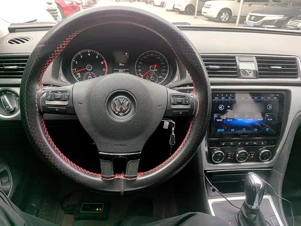 Volkswagen Passat — миниатюра 10