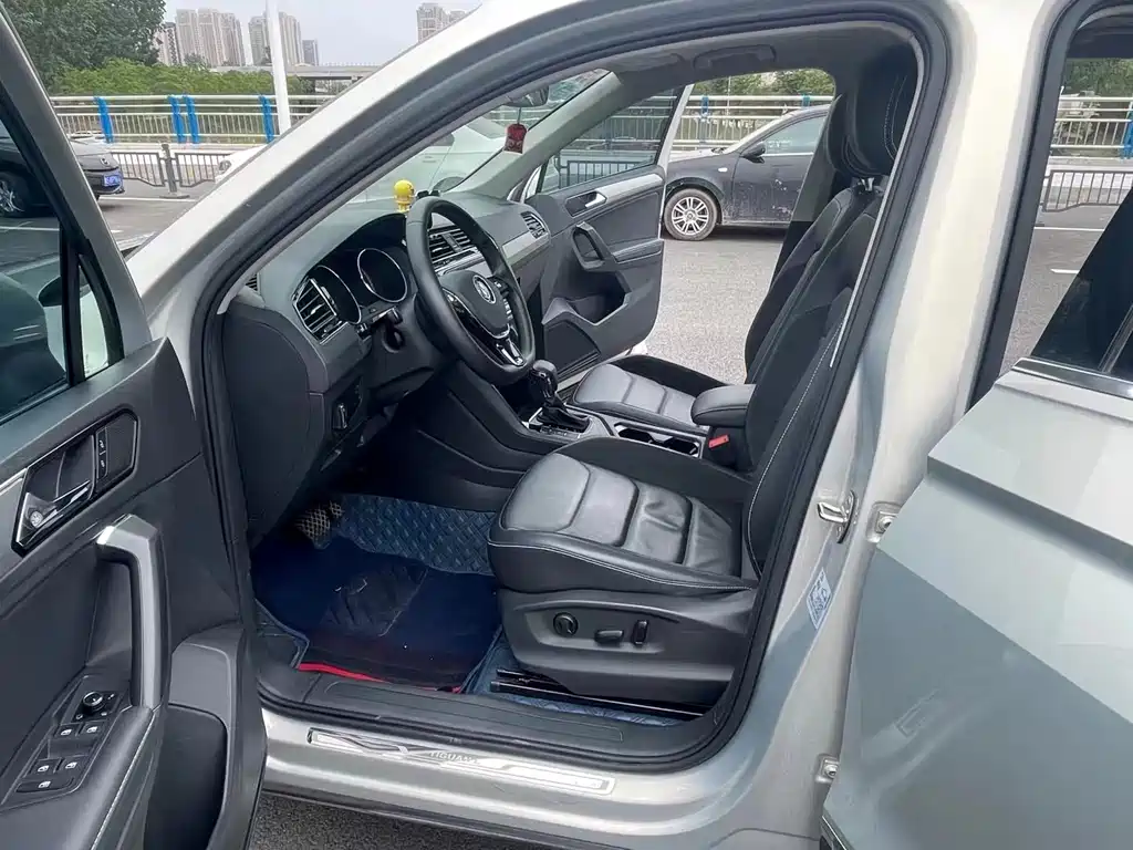Volkswagen Tiguan L — миниатюра 4