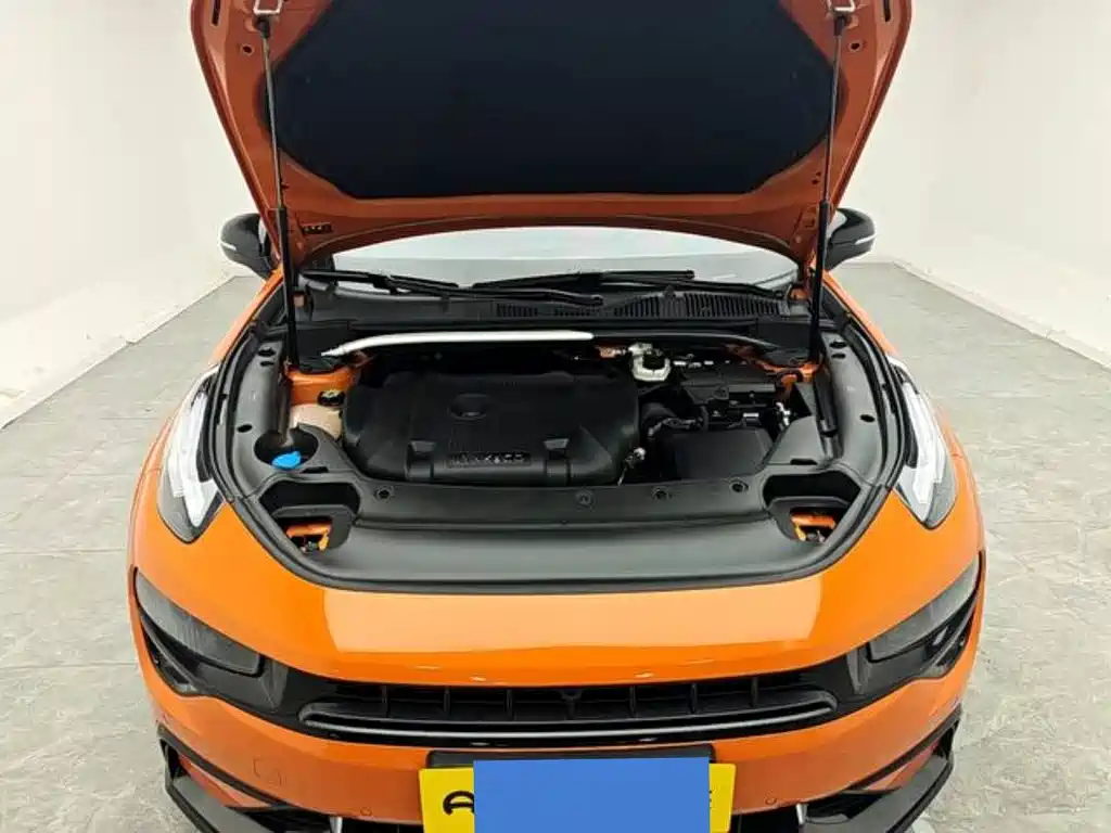 Lynk & Co 02 Hatchback — миниатюра 18