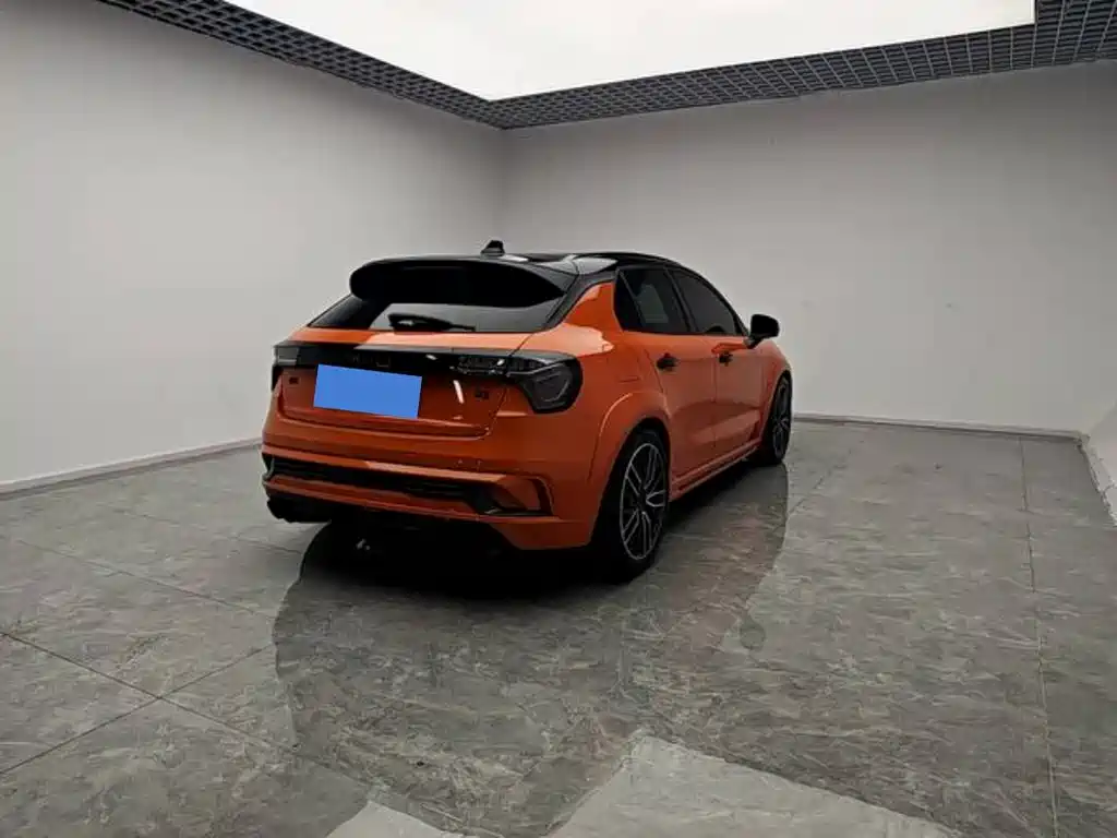 Lynk & Co 02 Hatchback — миниатюра 7