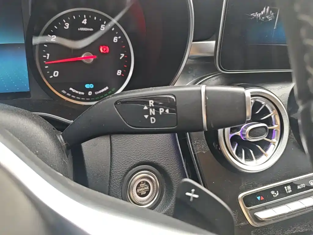Mercedes-Benz C-Class — миниатюра 14