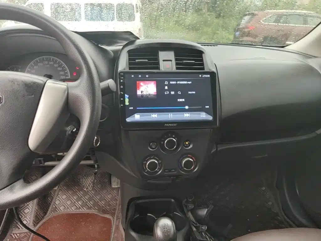 Nissan Sunny — миниатюра 13