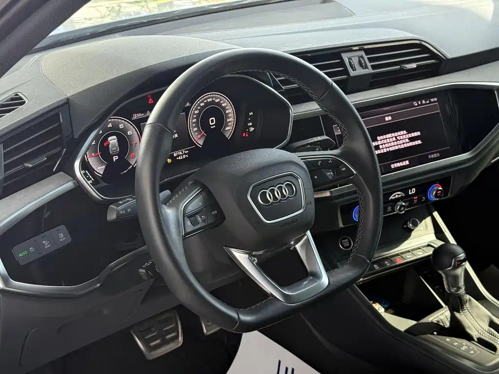 Audi Q3 — миниатюра 8