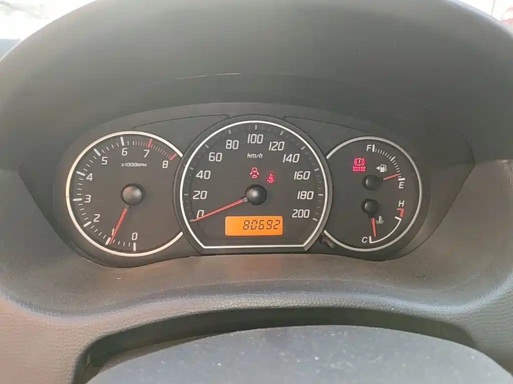 Suzuki Swift — миниатюра 12