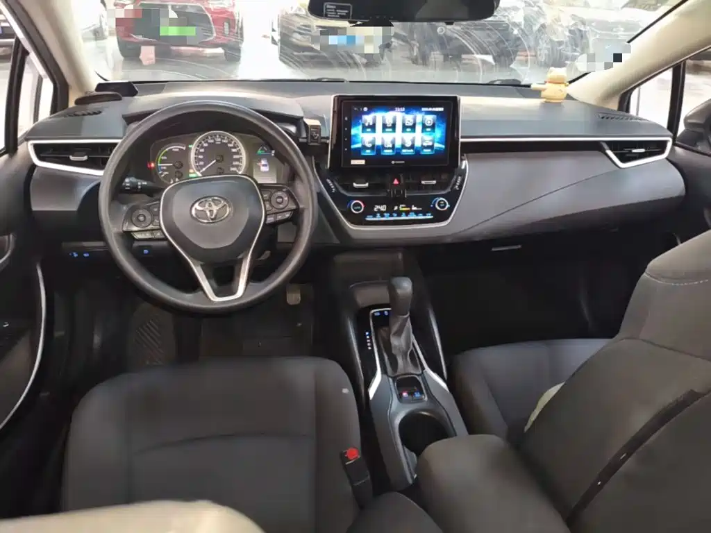 Toyota Corolla — миниатюра 10
