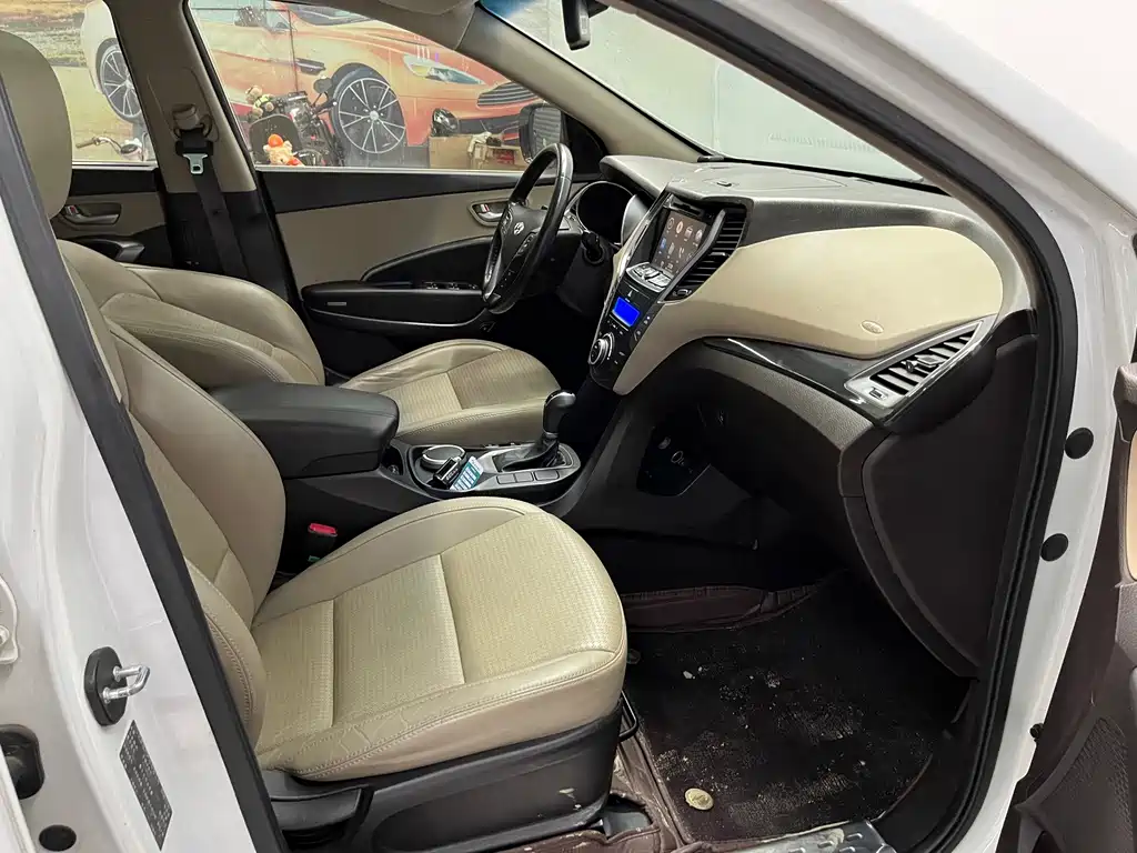 Hyundai Santa Fe — миниатюра 12
