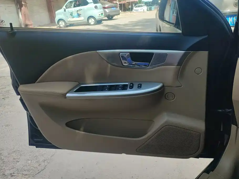 Buick Excelle — миниатюра 7