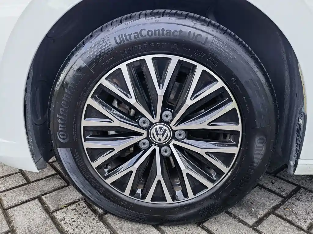Volkswagen Sagitar — миниатюра 14