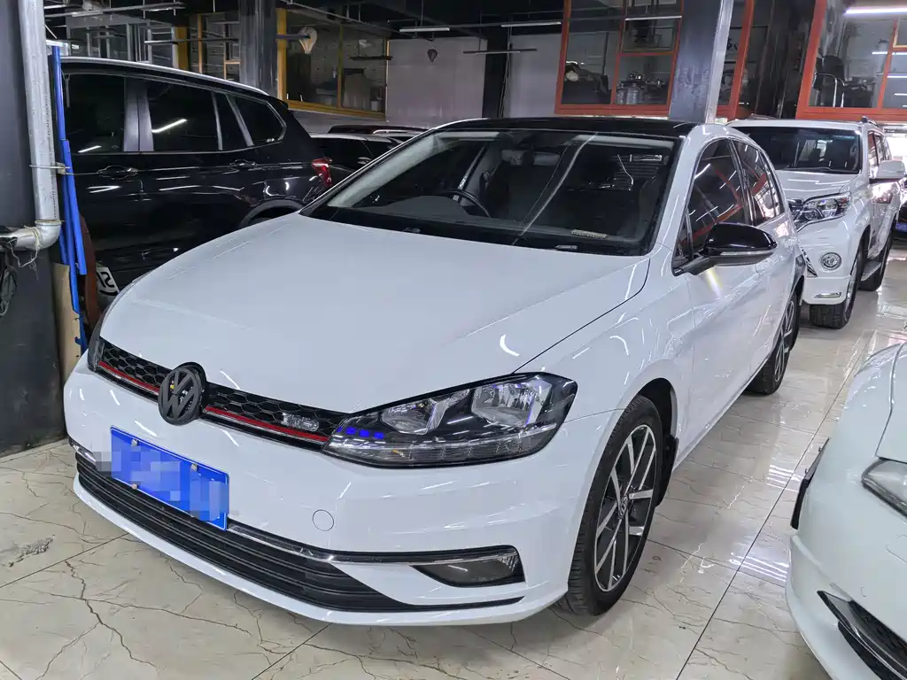 Volkswagen Golf 2020