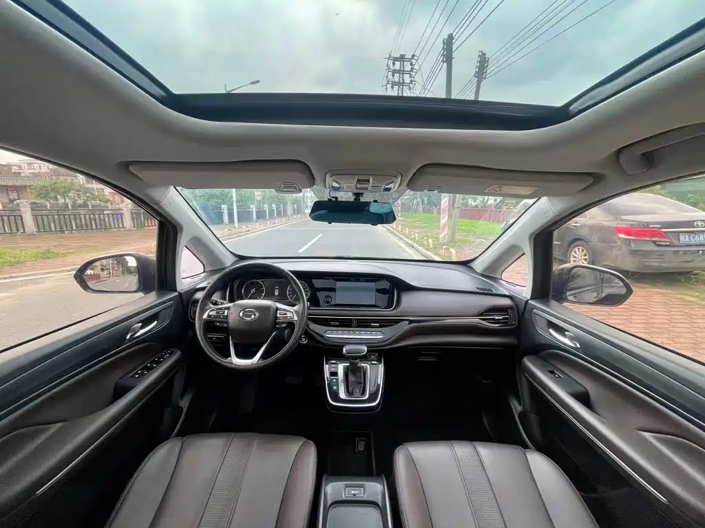 GAC M6 2019 270T AT Premium ( мест) V