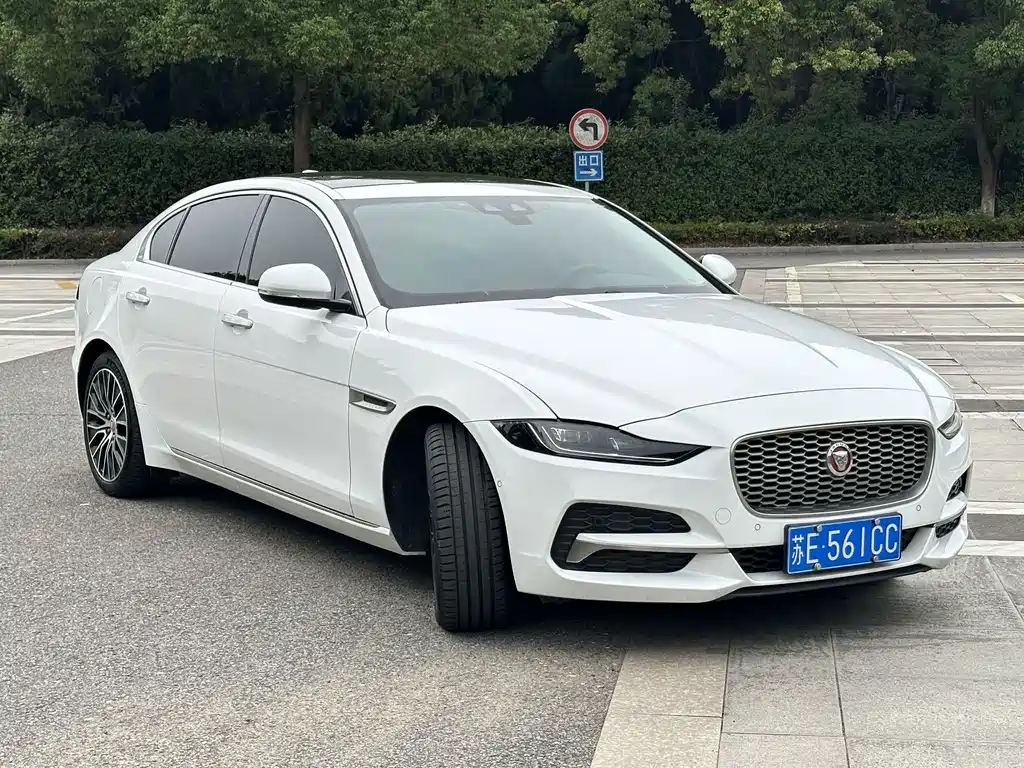 Jaguar XEL — миниатюра 3