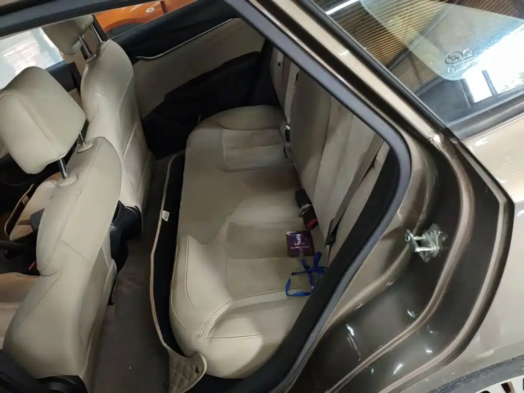 Buick Excelle — миниатюра 17