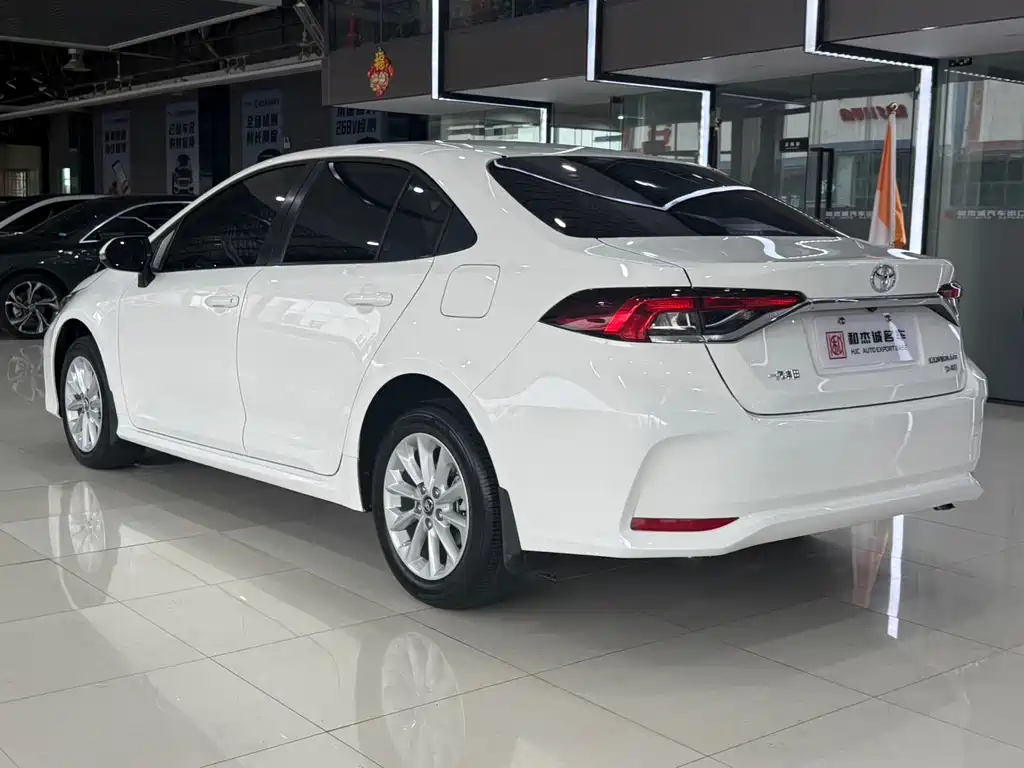 Toyota Corolla — миниатюра 4