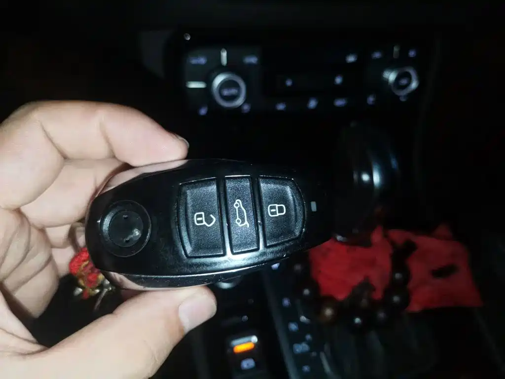 Volkswagen Touareg — миниатюра 12