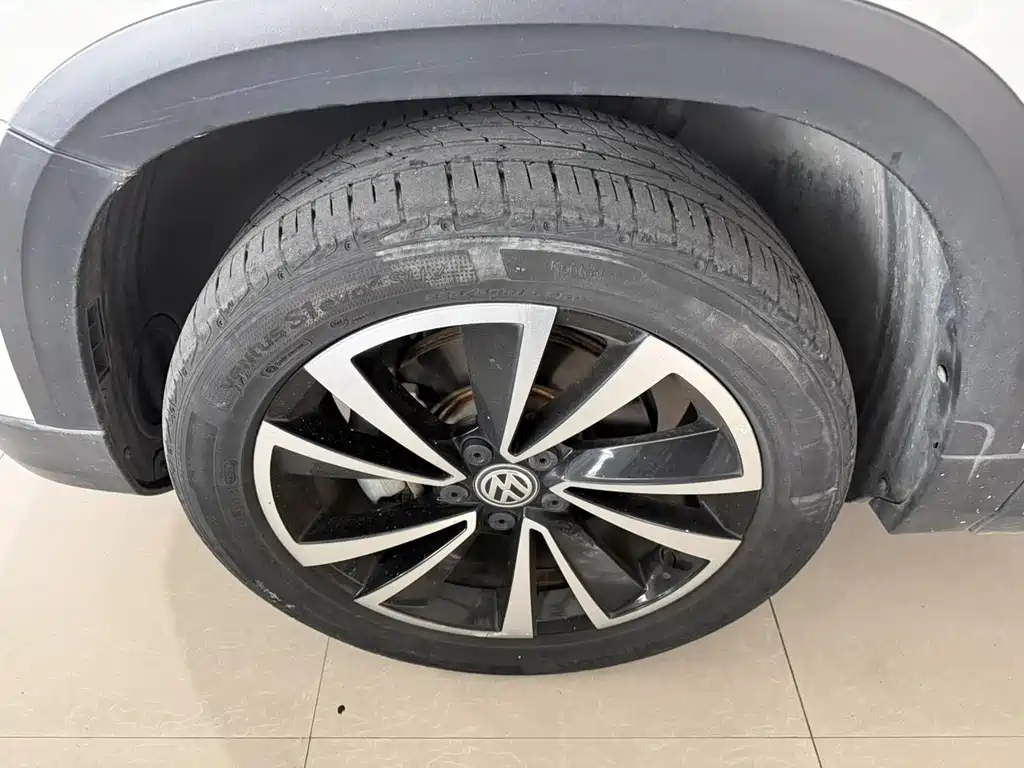 Volkswagen Tharu — миниатюра 5