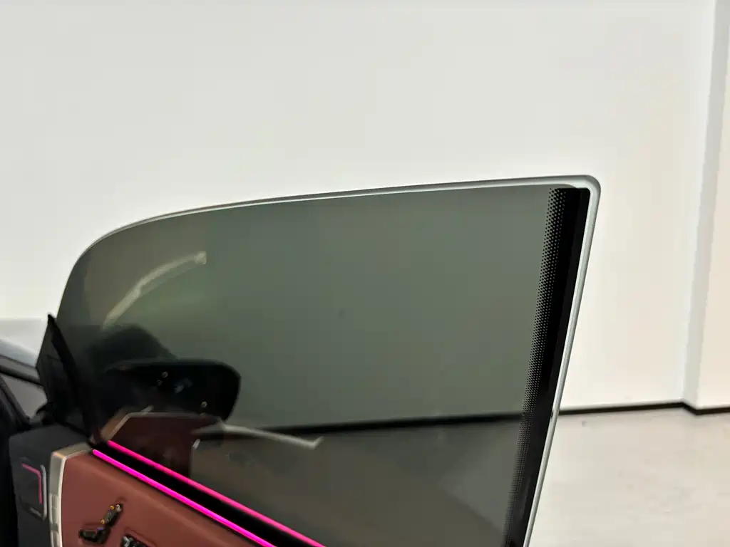 BMW BMW iX M60 — миниатюра 19