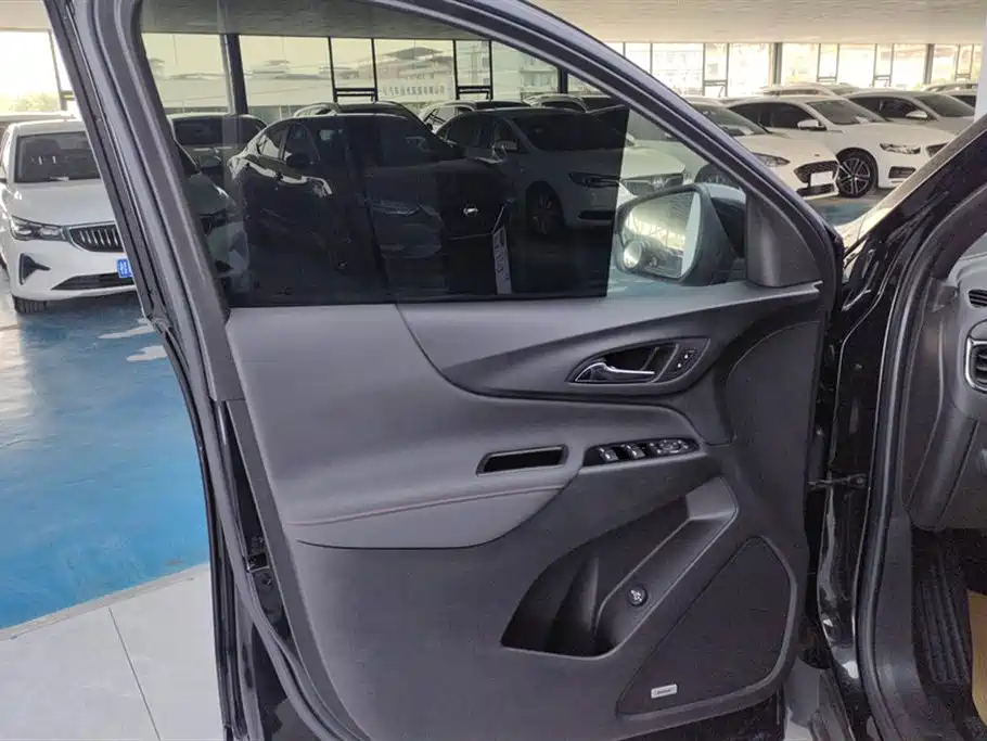 Chevrolet Equinox 2021 550T RS