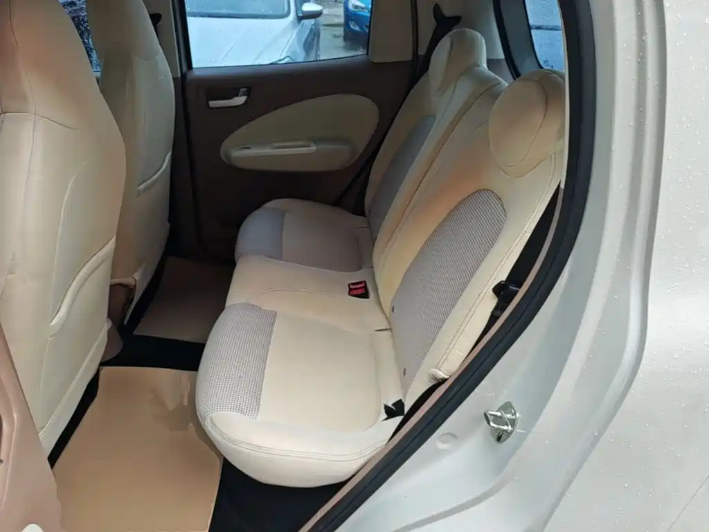 Wuling MINIEV — миниатюра 17