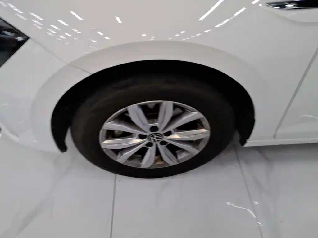 Volkswagen Polo — миниатюра 23