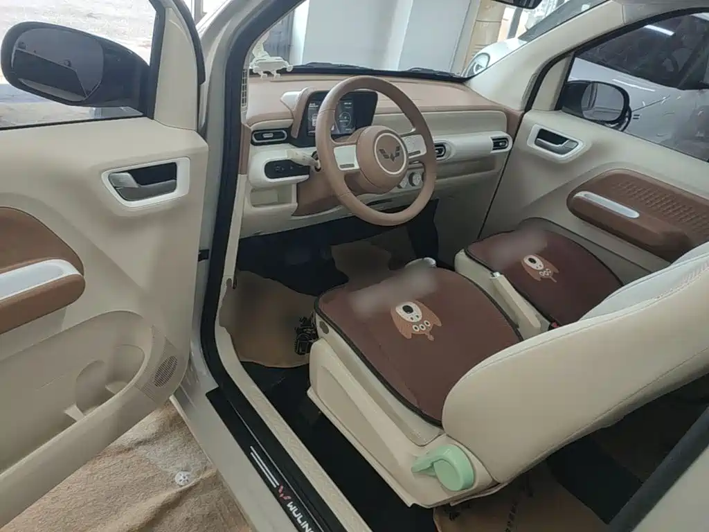 Wuling MINIEV — миниатюра 16