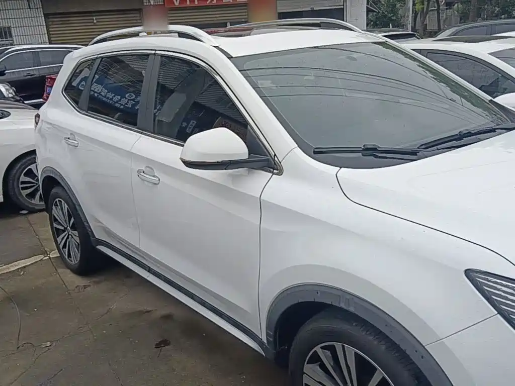 Roewe RX5 — миниатюра 4