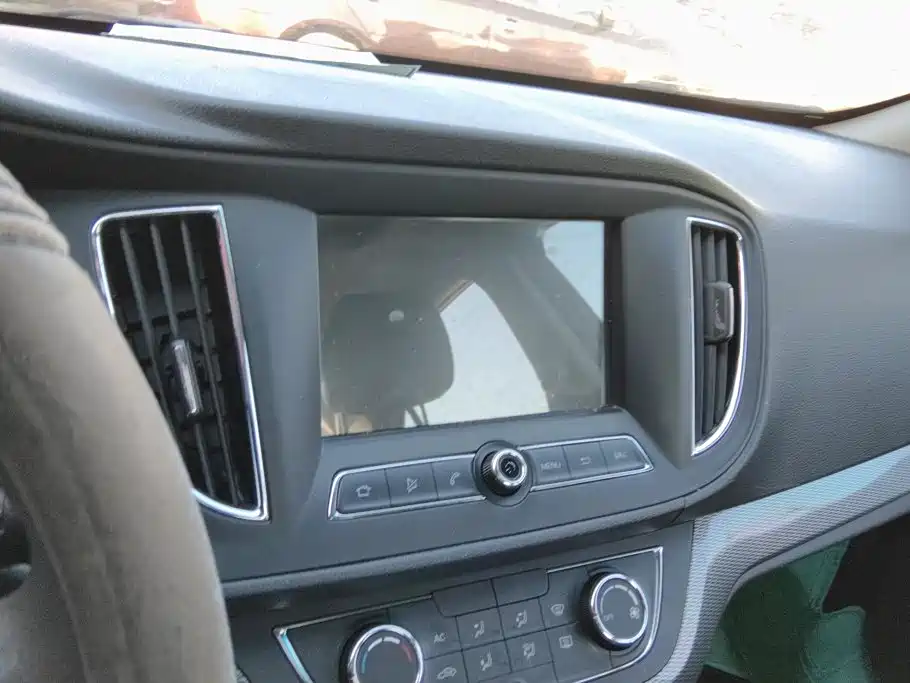 Roewe 360 — миниатюра 13