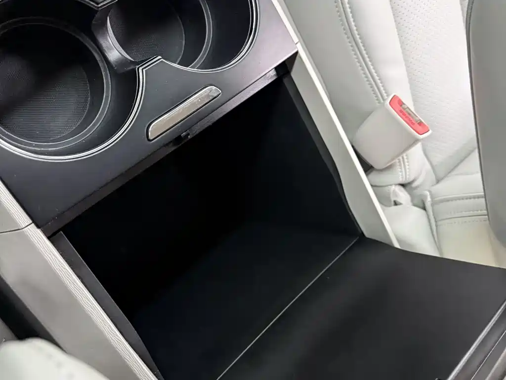 Toyota Sienna 3.5L 2WD LE, фото 22