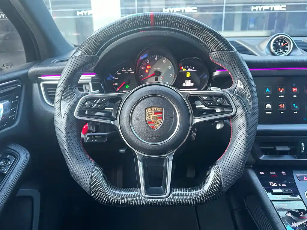 Porsche Macan — миниатюра 13