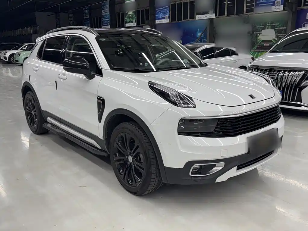 Lynk & Co 01 — миниатюра 24