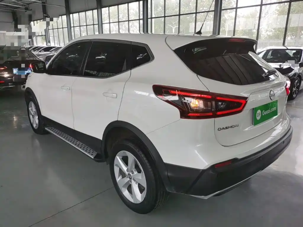 Nissan Qashqai — миниатюра 5