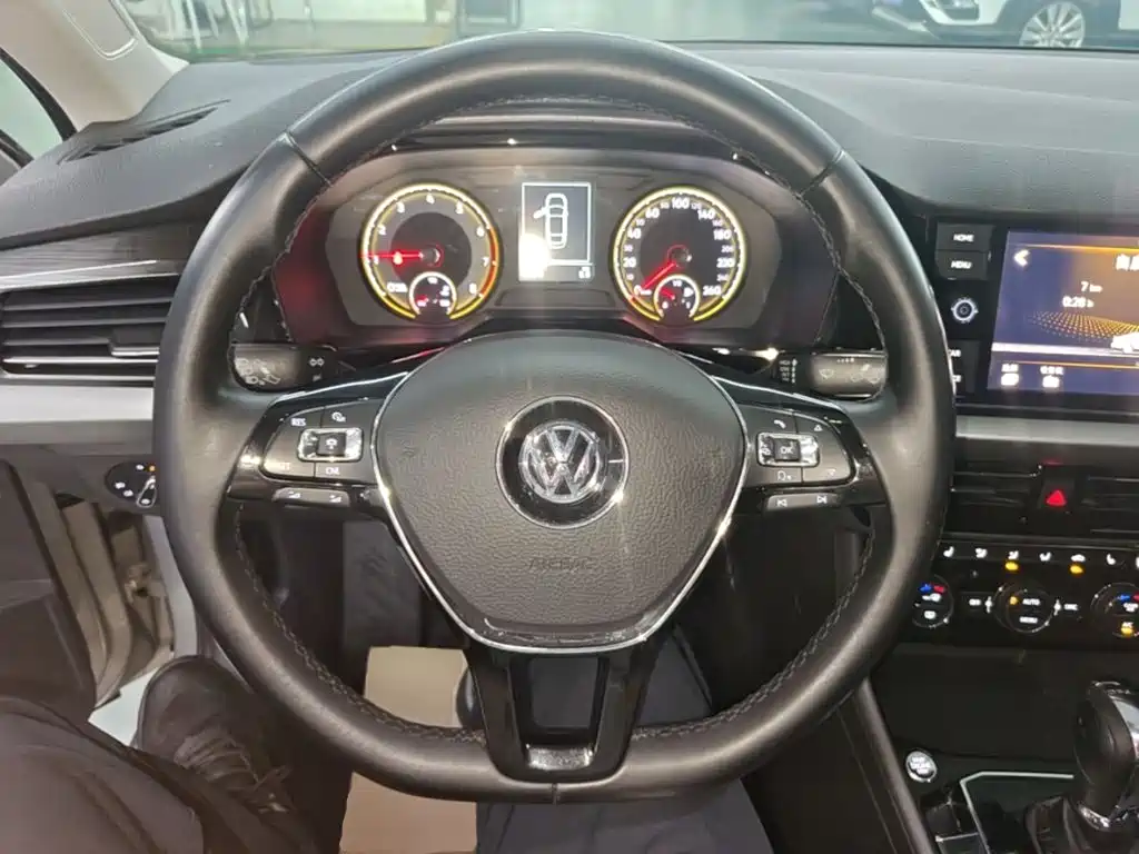 Volkswagen Lavida — миниатюра 11