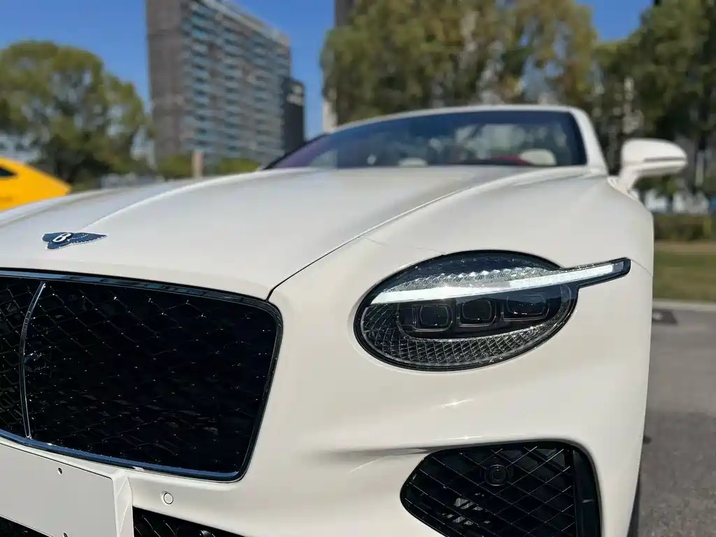 Bentley Continental PHEV 2026 GT