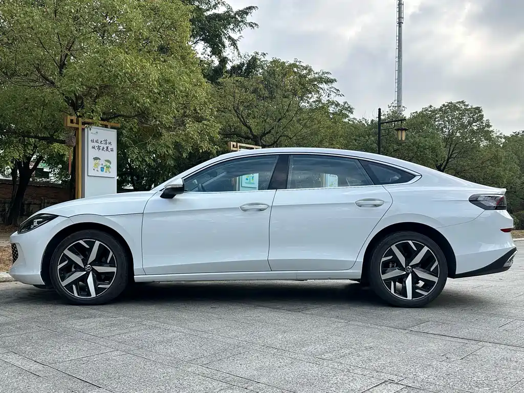 Volkswagen Lamando 2025 L 280TSI DSG